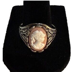 Vintage-Inspired Silver Tone and Pink Cameo Ring